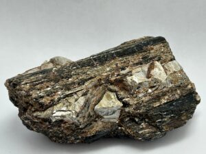 Pierre brute Tourmaline noire avec Mica