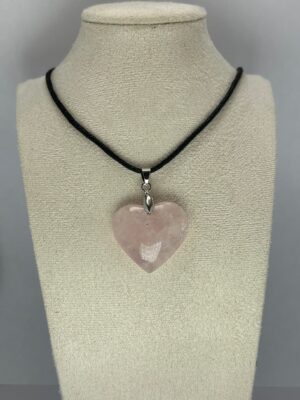 Collier Cœur en quartz rose